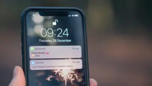 iPhone | Cómo leer mensajes de WhatsApp sin que salga como visto